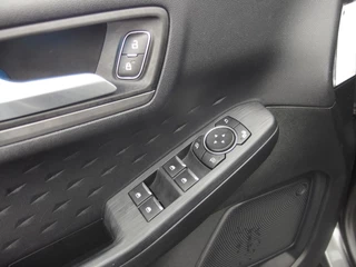 Ford Kuga – thumbnail 27