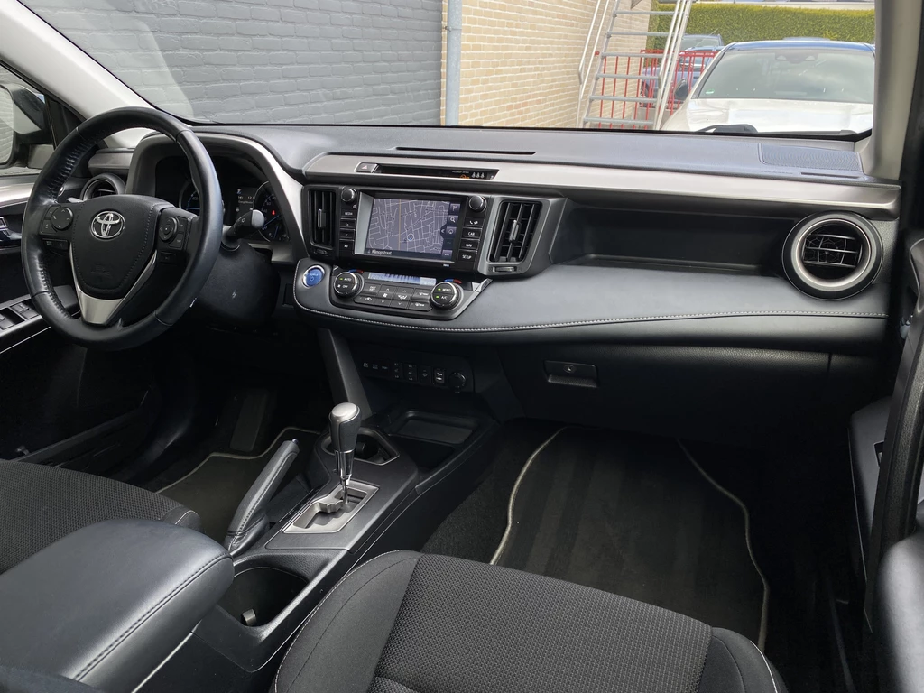 Toyota RAV4 – foto 16
