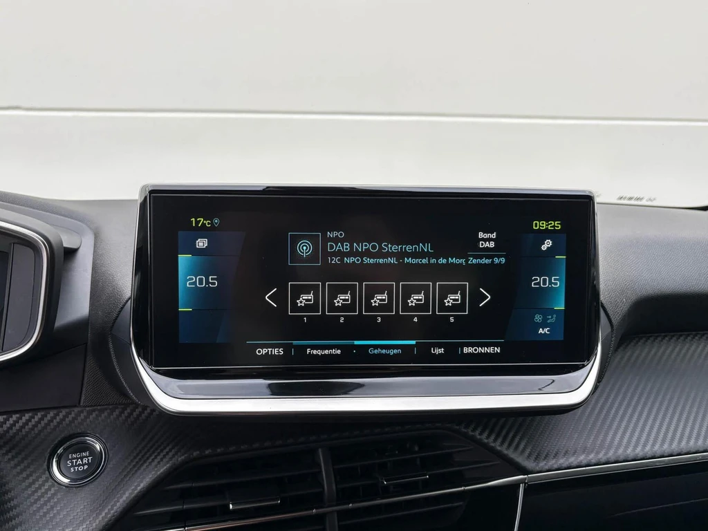 Peugeot e-208 – foto 40