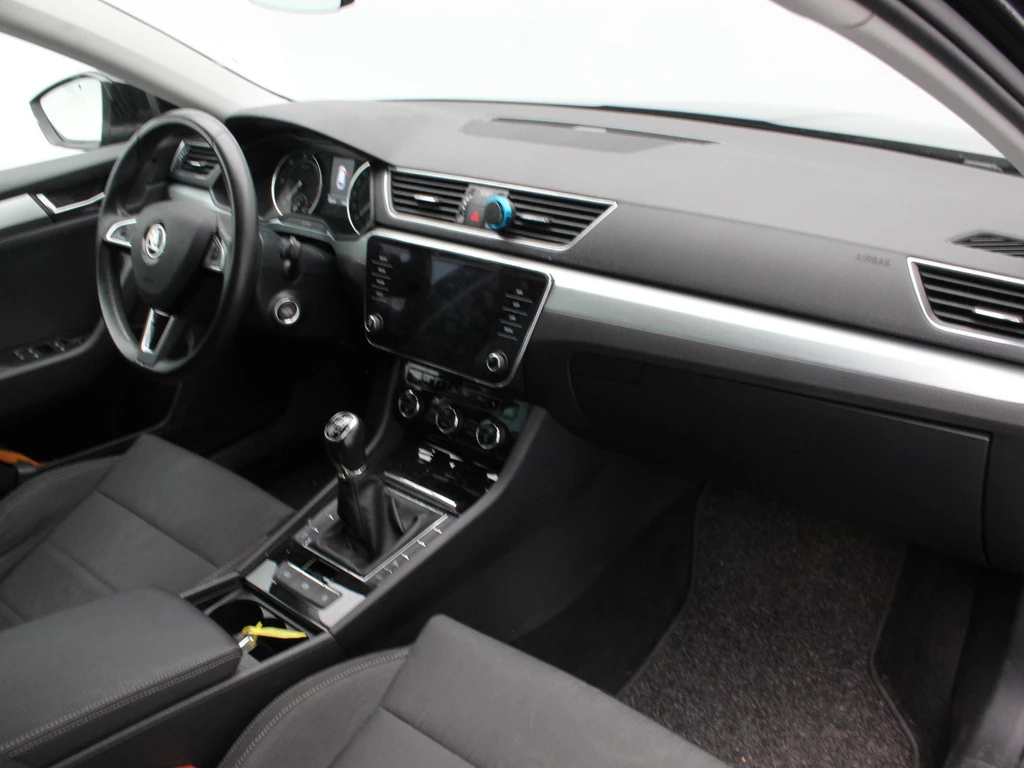 Škoda Superb – foto 11
