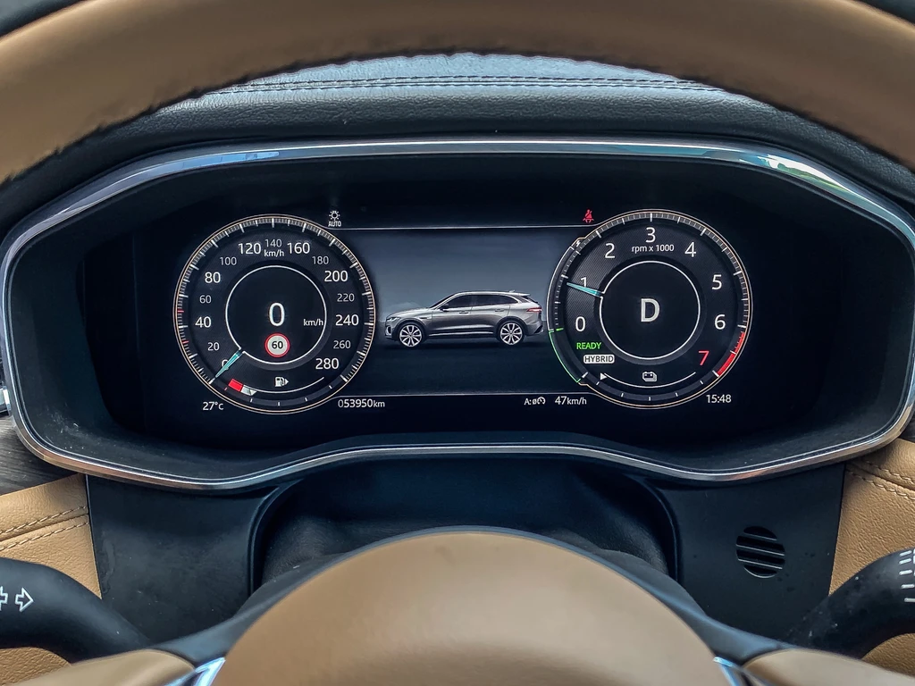 Jaguar F-PACE – foto 21