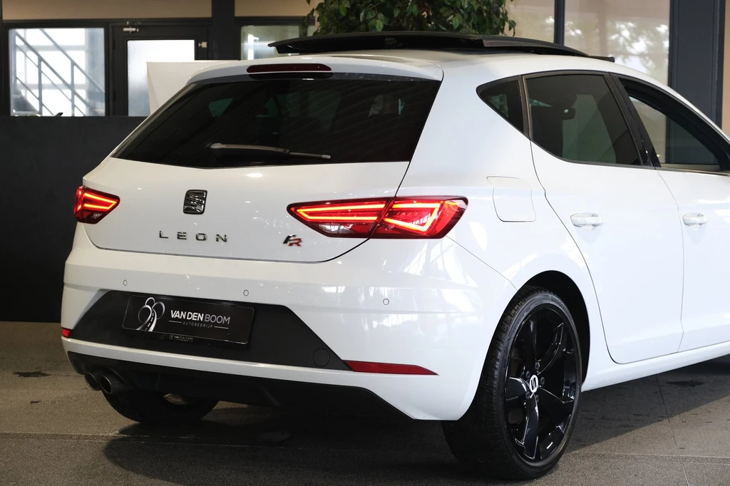 SEAT Leon – foto 6