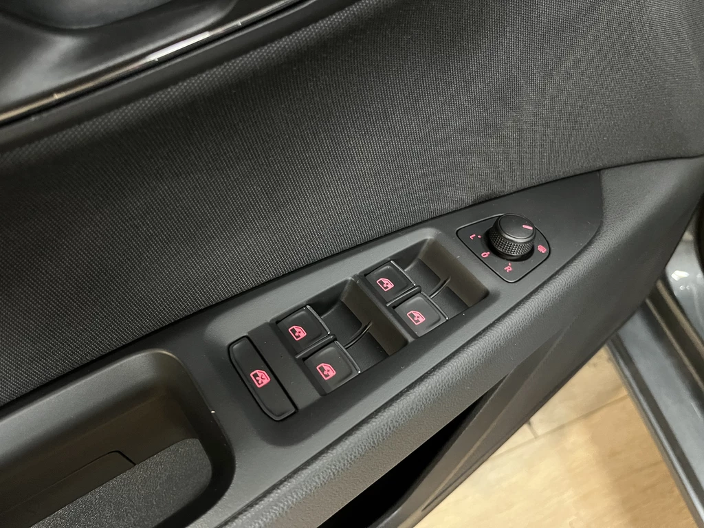 SEAT Leon – foto 31
