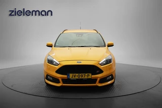 Ford Focus – thumbnail 8