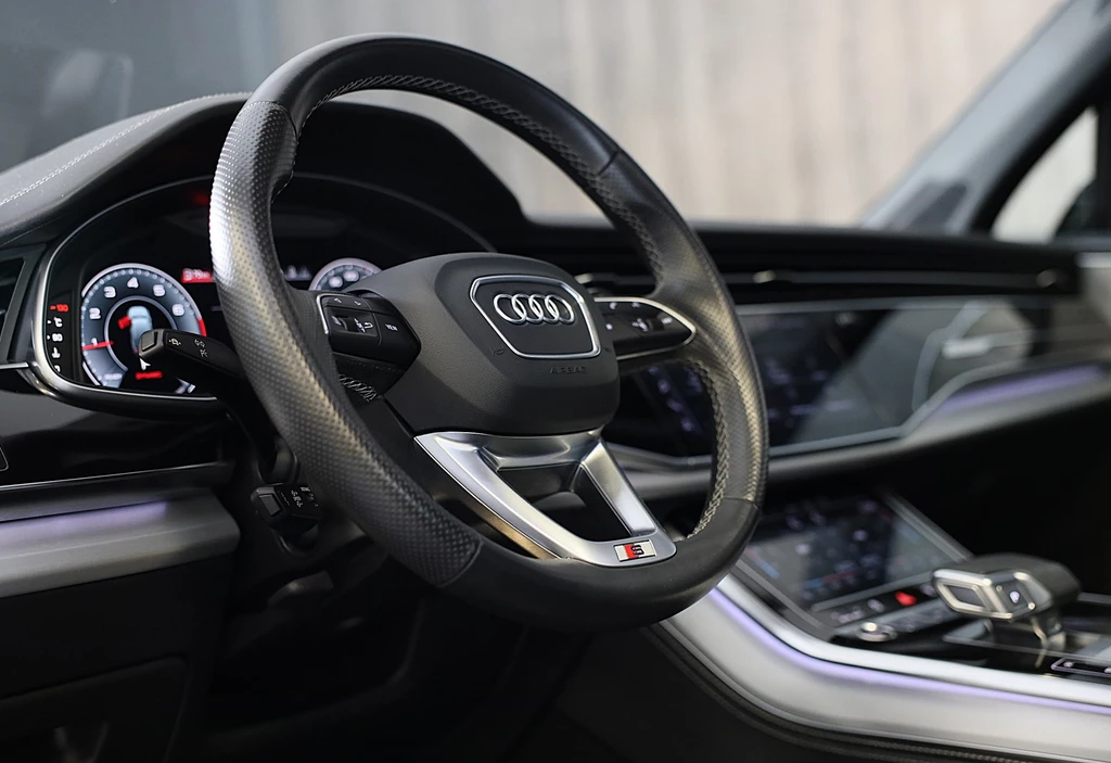 Audi Q7 – foto 22