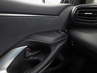 Toyota Yaris – thumbnail 23