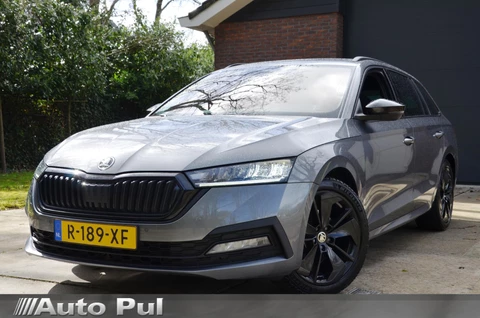 Skoda Octavia Combi 1.0 e-TSI Sport Business Automaat/Navi/Pdc/Ecc/Trekhaak-Wegklapbaar/Cruise control adaptief/Extra getint glas/Sfeerverlichting/Volledig digitaal instrumentenpaneel/18-Inch Lmv