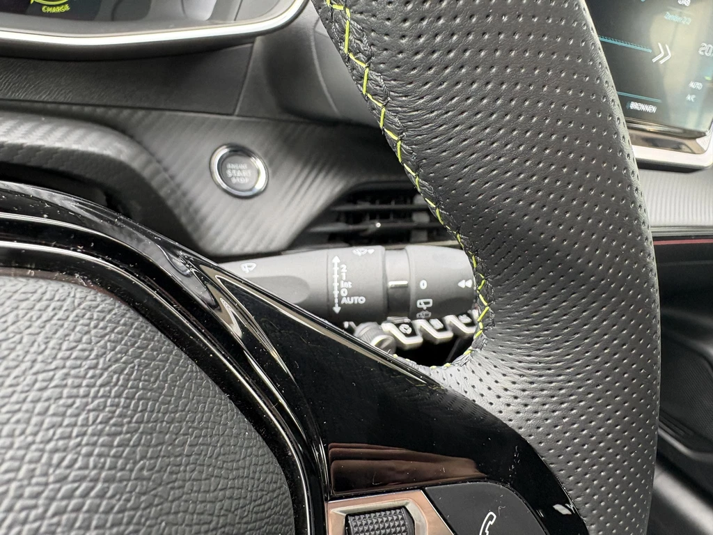 Peugeot e-208 – foto 29