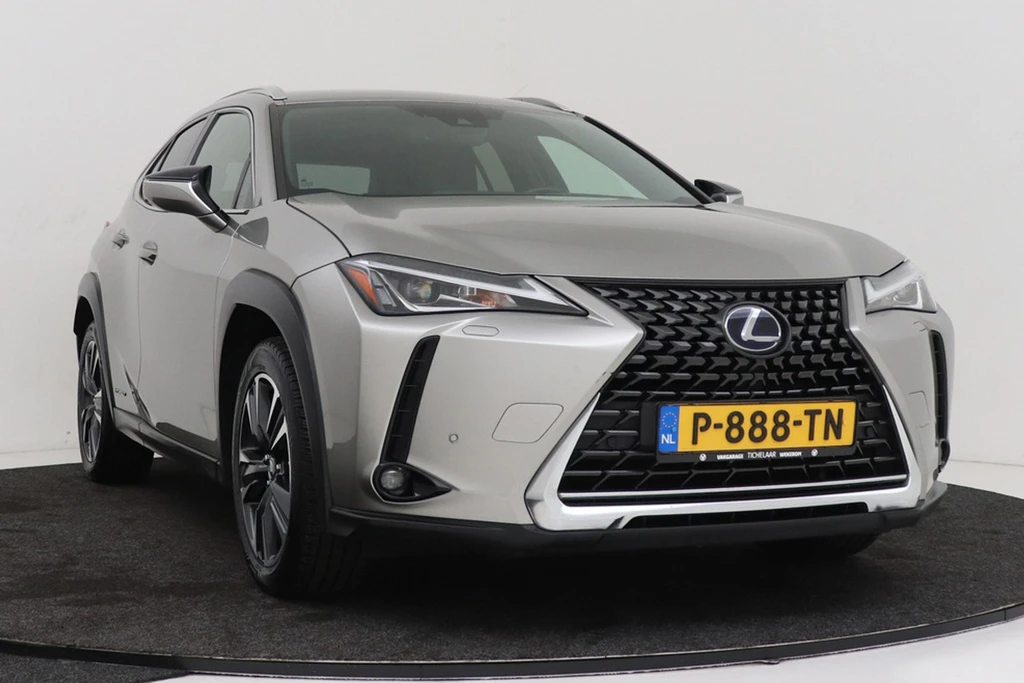 Lexus UX – foto 12