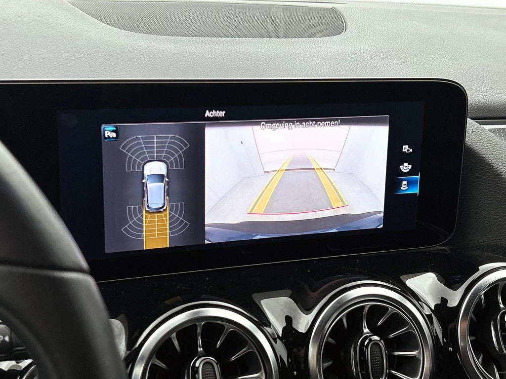 Mercedes-Benz EQA – foto 11