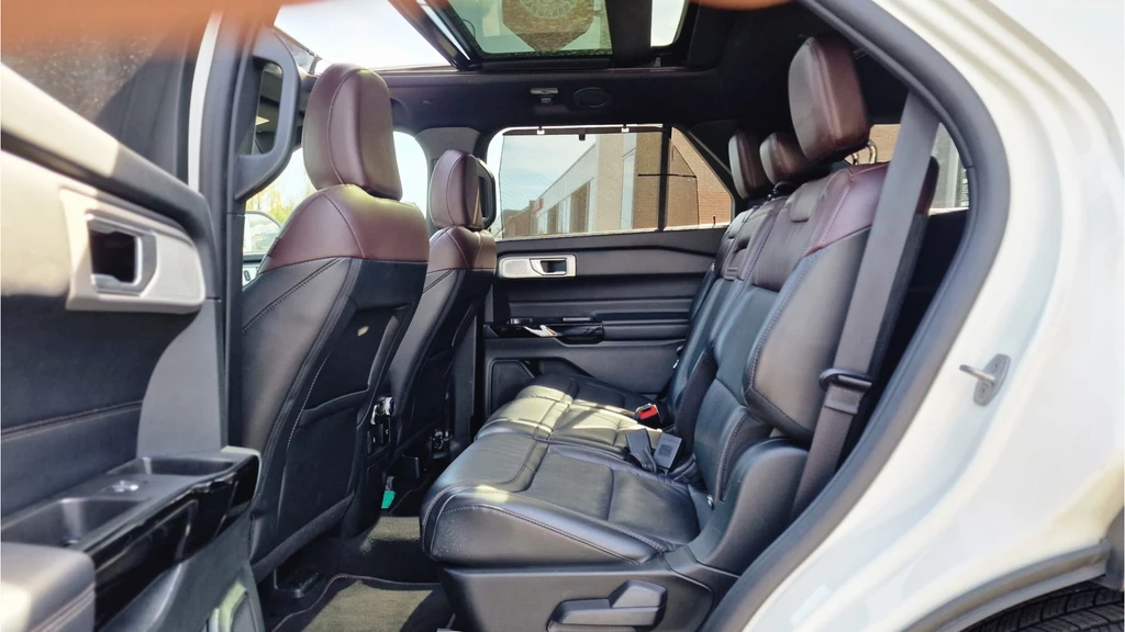 Ford Explorer – foto 23