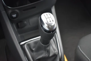 Renault Clio – thumbnail 30