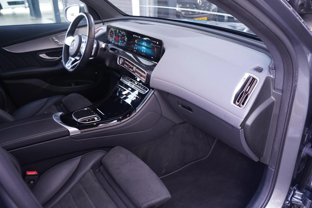 Mercedes-Benz EQC – foto 58