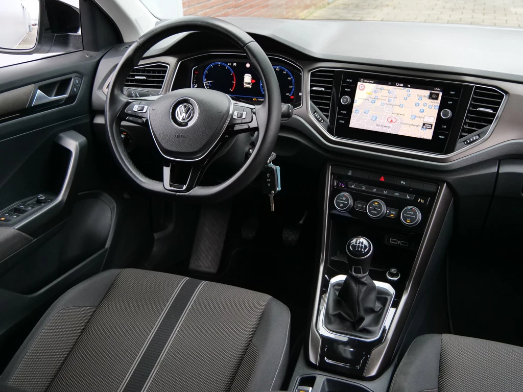 Volkswagen T-Roc – foto 11