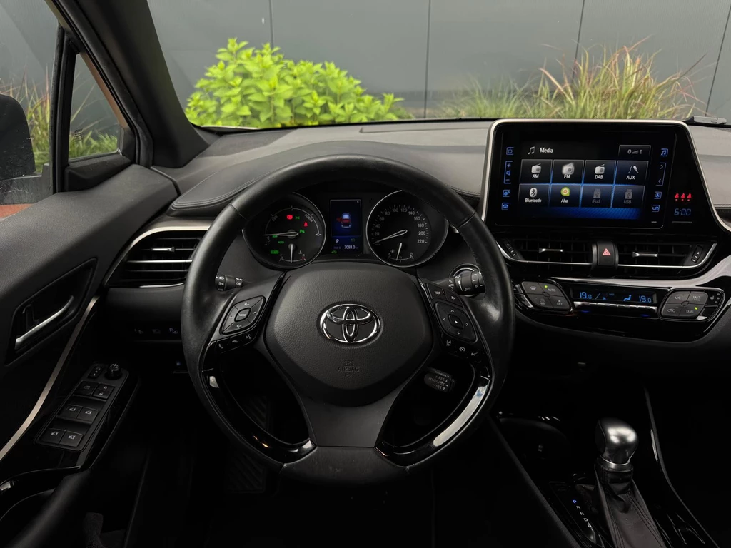 Toyota C-HR – foto 23