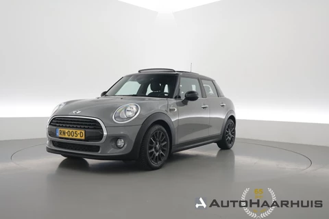 MINI 5-deurs 1.5 136 PK Cooper Business | Rijklaar | Orig. NL | S/K-dak | 5-deurs | Climate | Cruise | NAV | Bluetooth | 16'' | Elek. Ramen V