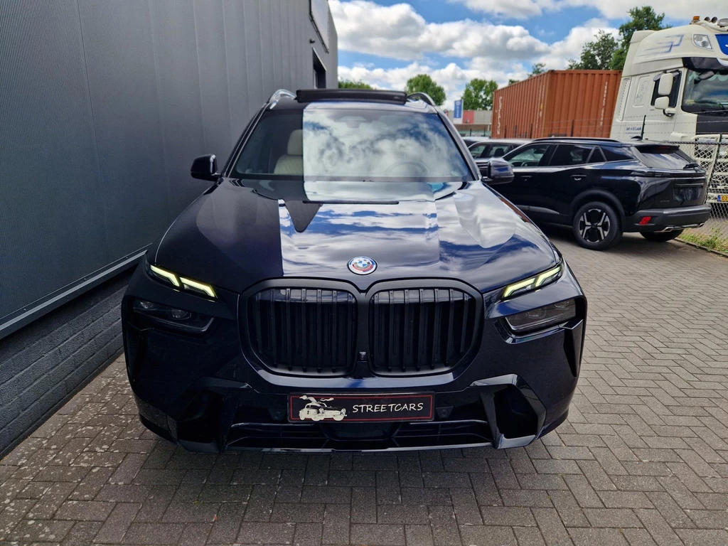 BMW X7 – foto 4