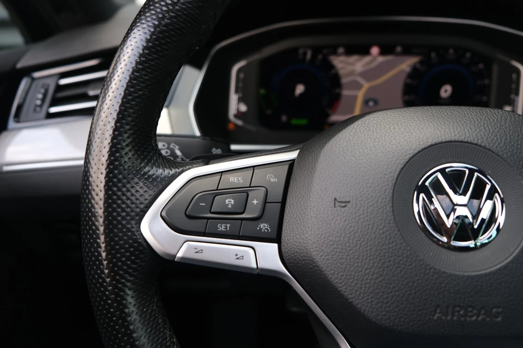 Volkswagen Passat – foto 18