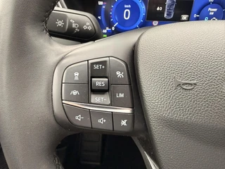 Ford Kuga – thumbnail 9