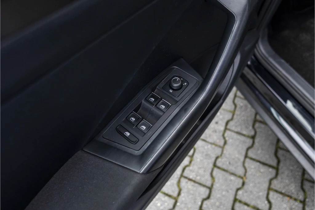 Volkswagen T-Roc – foto 21
