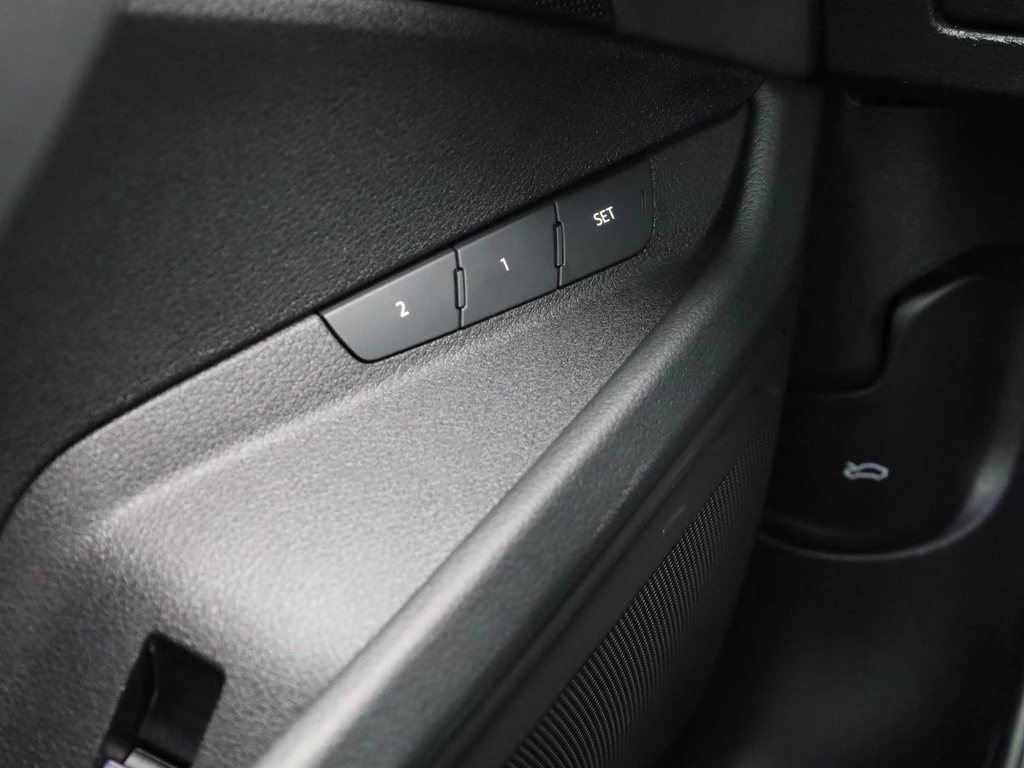 Audi Q8 Sportback e-tron – foto 25
