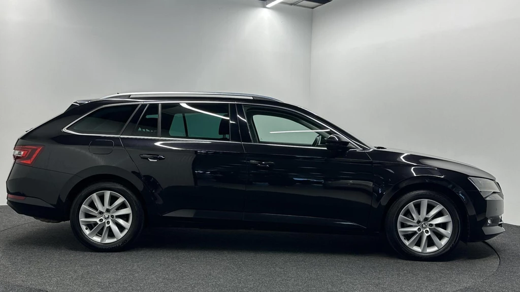 Škoda Superb – foto 6