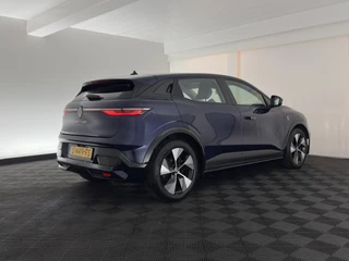 Renault Megane E-Tech – thumbnail 4