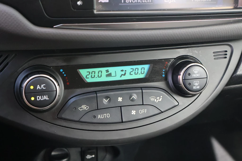 Toyota Yaris – foto 16
