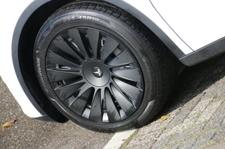 Tesla Model Y – thumbnail 6