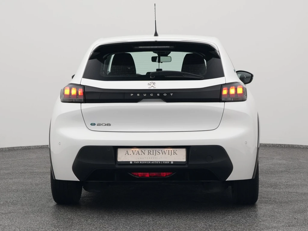Peugeot e-208 – foto 8