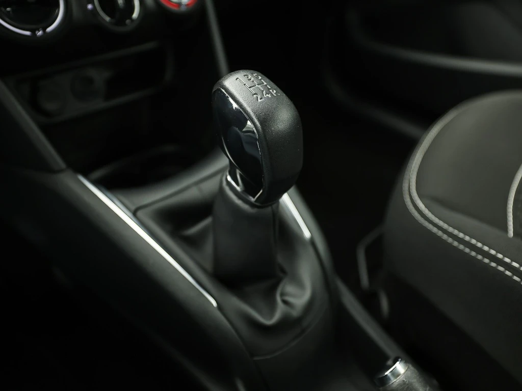 Peugeot 208 – foto 10