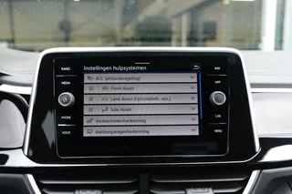 Volkswagen T-Roc – thumbnail 29