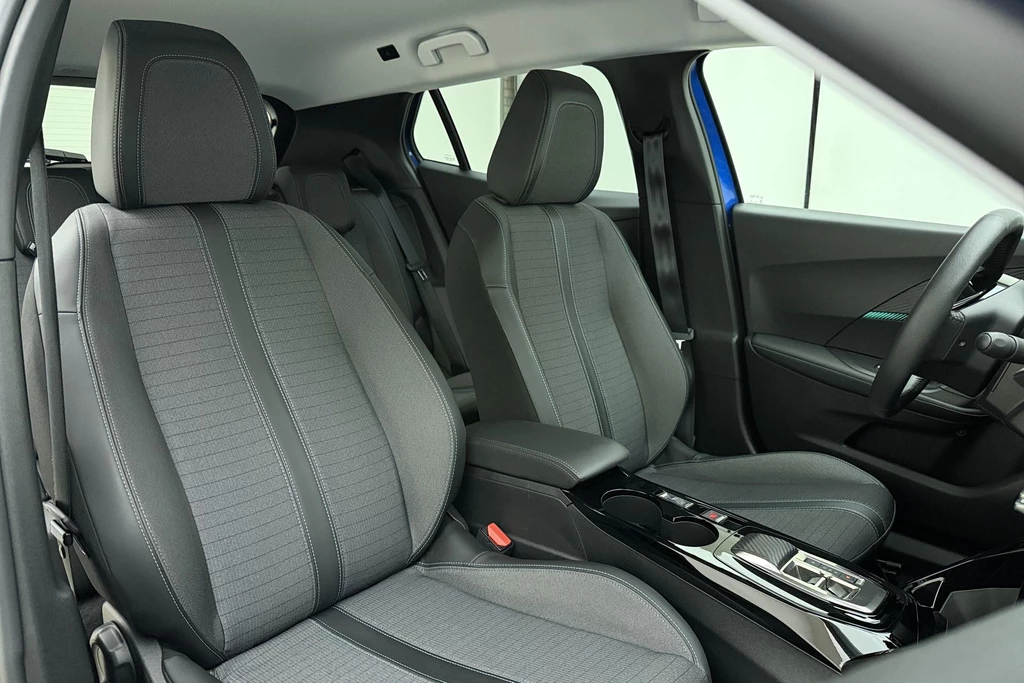 Peugeot e-2008 – foto 10