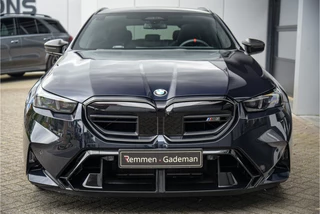 BMW M5 – thumbnail 11