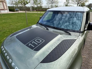 Land Rover Defender – thumbnail 9