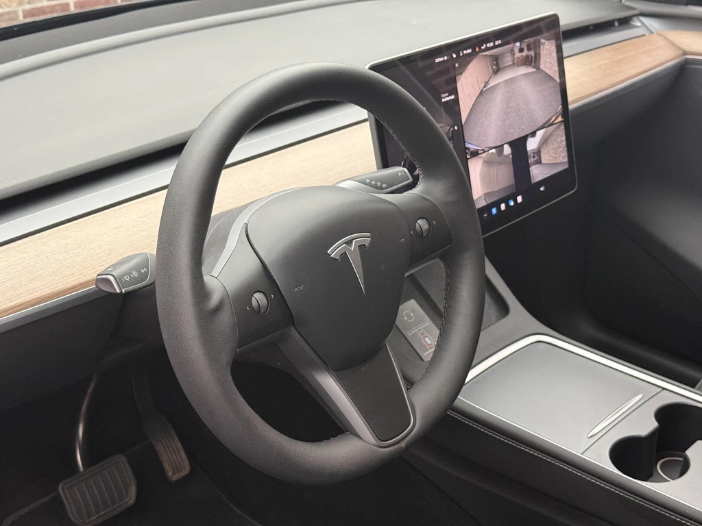 Tesla Model Y – foto 10