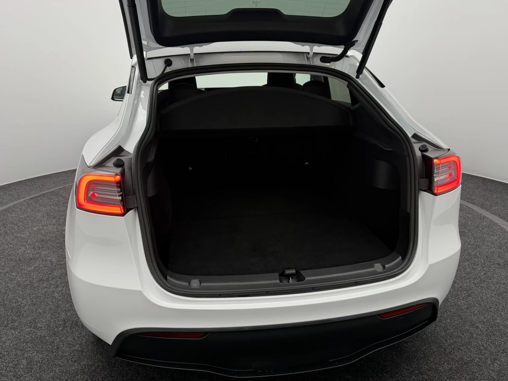 Tesla Model Y – foto 30