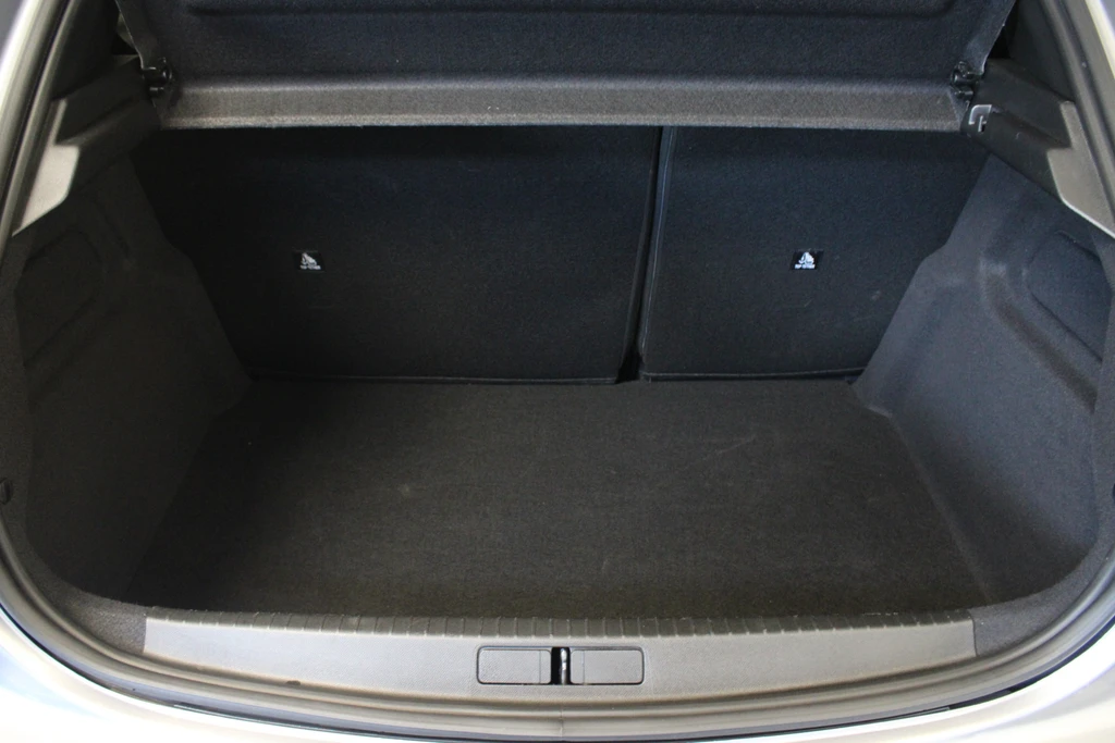Peugeot 208 – foto 24