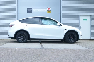 Tesla Model Y – thumbnail 4