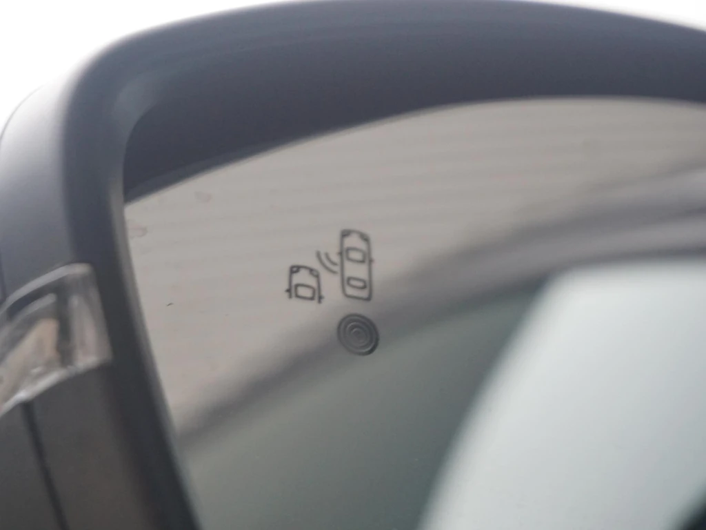Peugeot 208 – foto 9