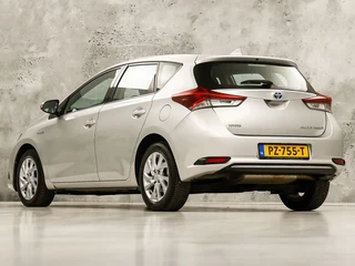 Toyota Auris – thumbnail 4