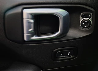 Jeep Wrangler – thumbnail 35