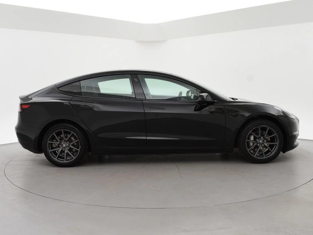 Tesla Model 3 – foto 5