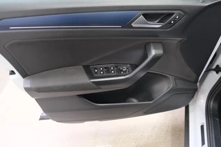 Volkswagen T-Roc – thumbnail 10
