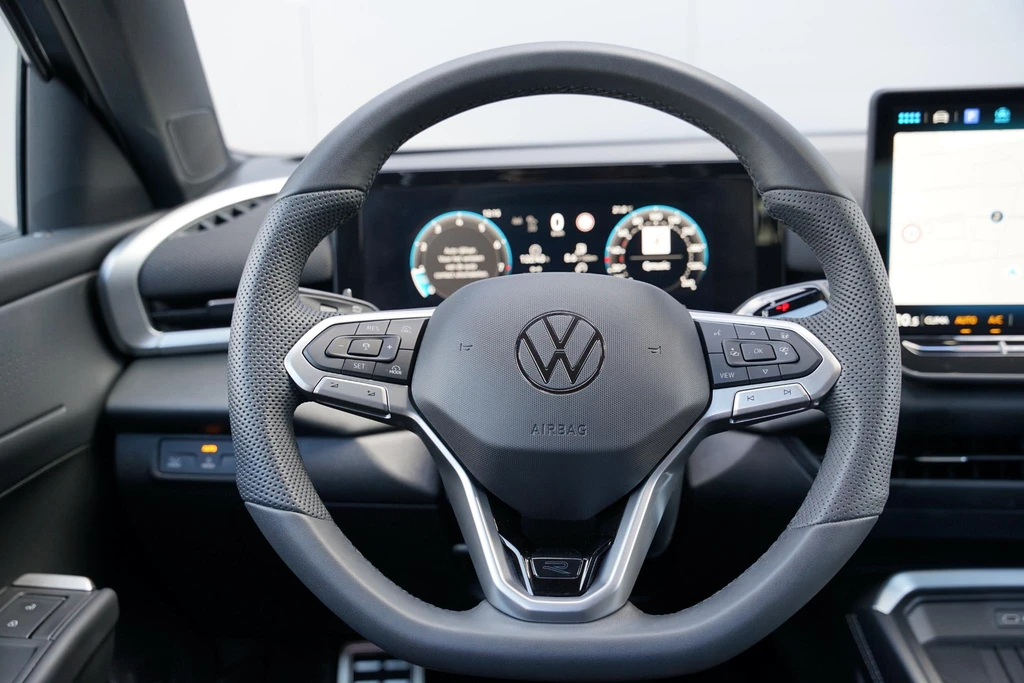 Volkswagen T-Roc – foto 11