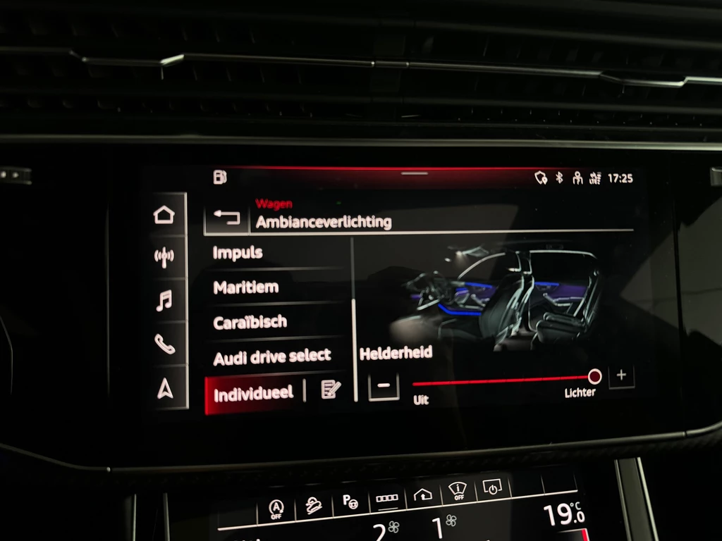 Audi RSQ8 – foto 42