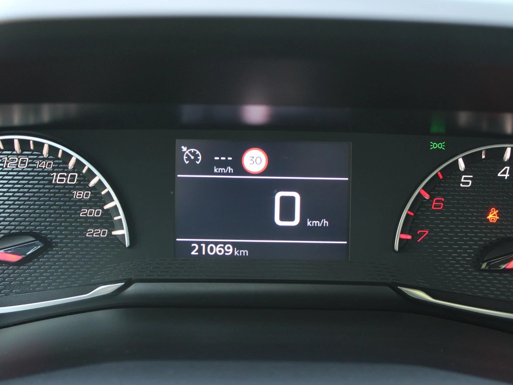 Peugeot 208 – foto 16