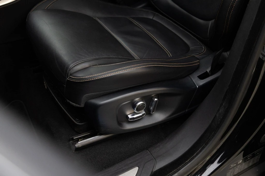 Jaguar F-PACE – foto 11