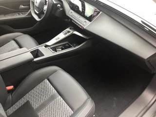 Peugeot 308 – thumbnail 6