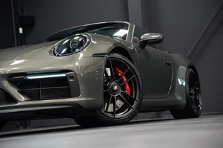 Porsche 911 – thumbnail 4